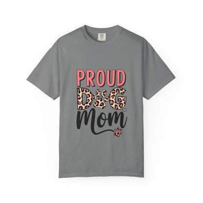 Proud Dog Mom Graphic T-Shirt