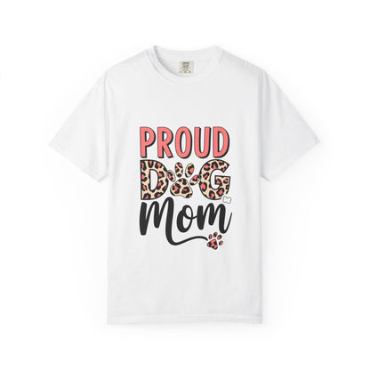 Proud Dog Mom Graphic T-Shirt