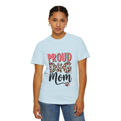 Proud Dog Mom Graphic T-Shirt