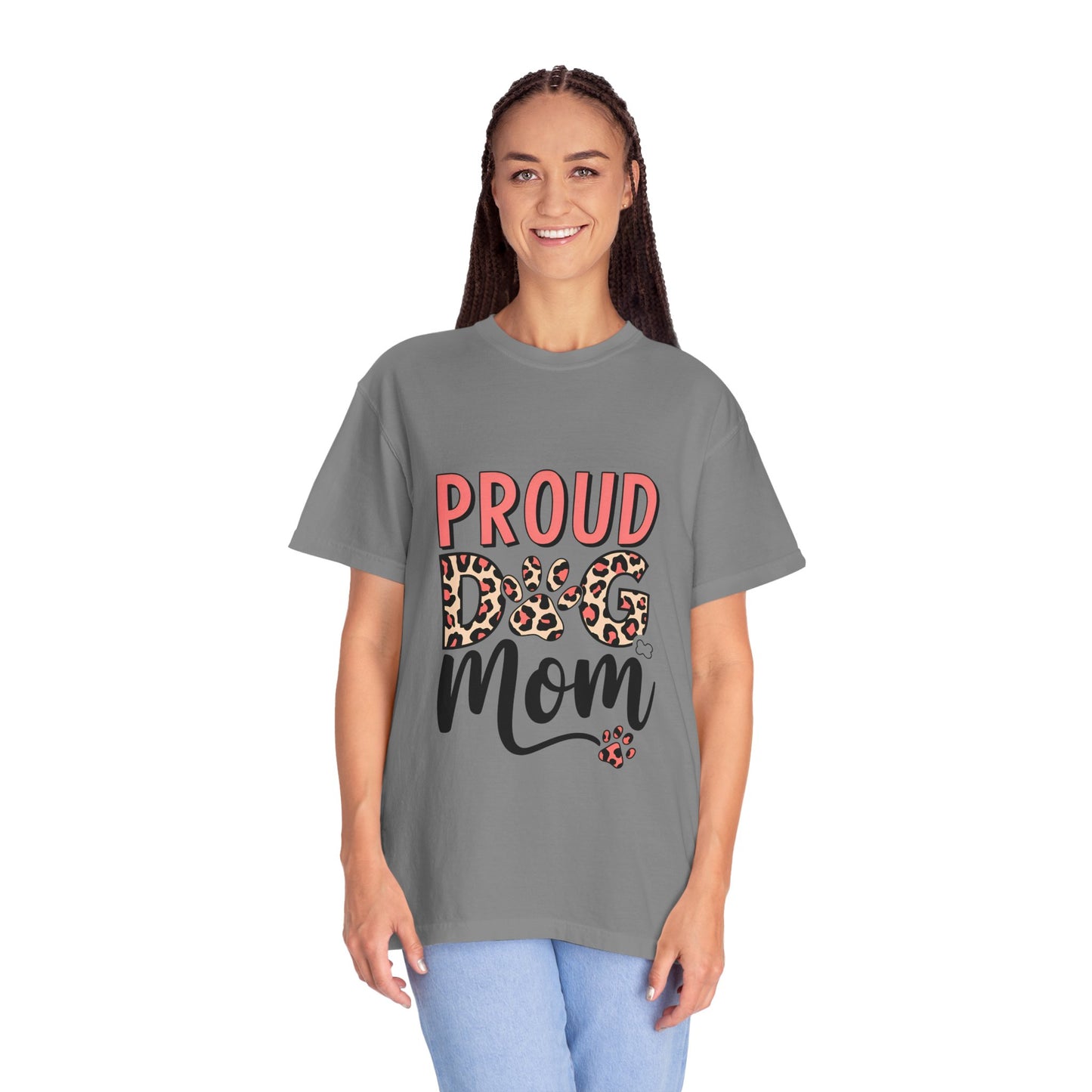 Proud Dog Mom Graphic T-Shirt